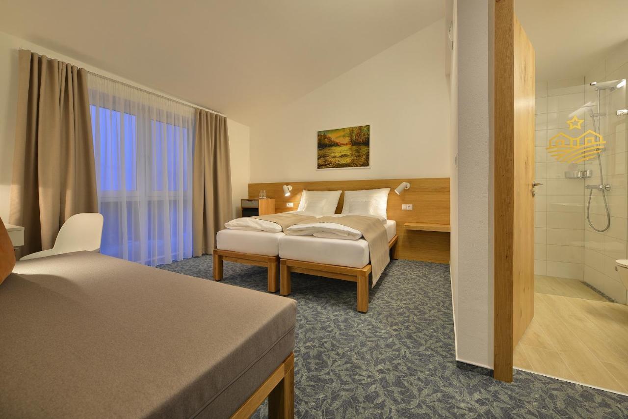Wellness Hotel Happy Star Hnanice  Exterior foto