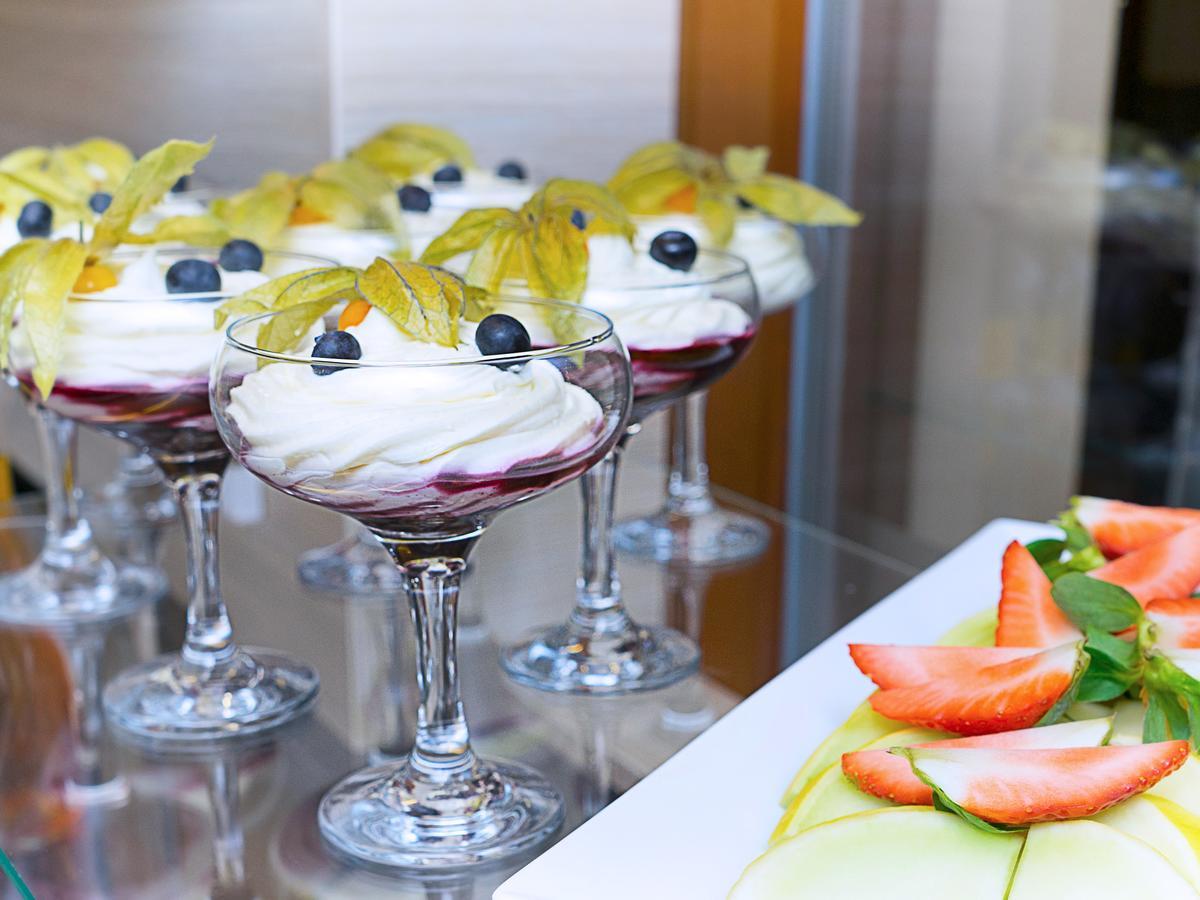 Wellness Hotel Happy Star Hnanice  Exterior foto